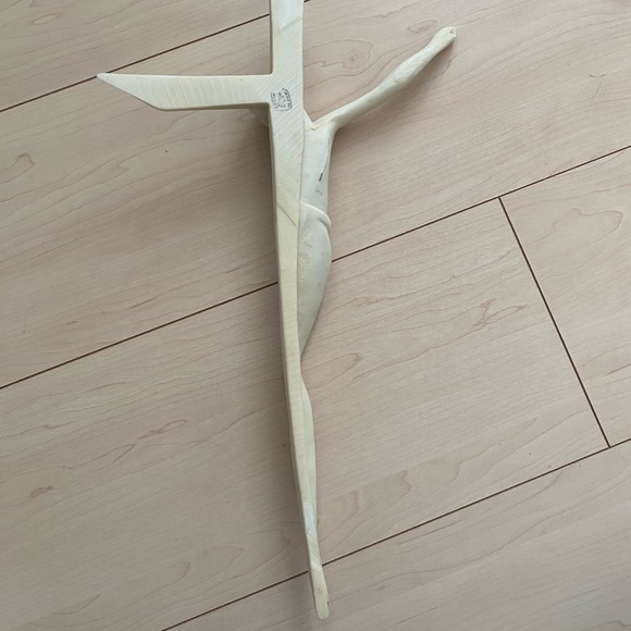 Carved cross made in Mexico - Picture 2 of 4